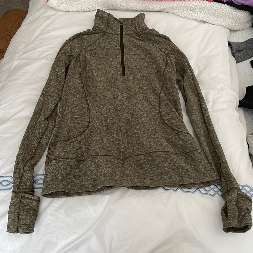 Lululemon army green pullover